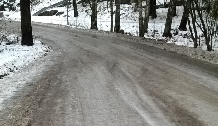 Mycket halt väg för fotgängare och cyklister.
